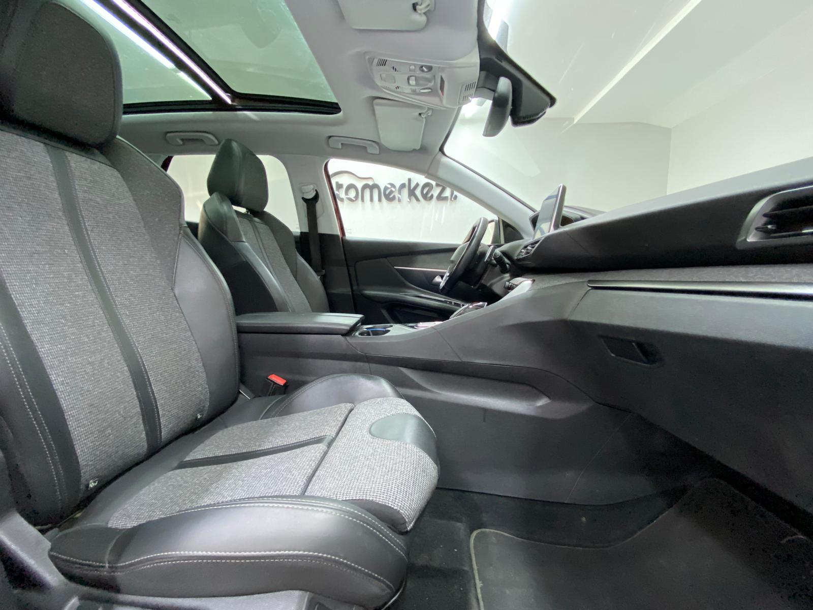 PEUGEOT 3008 21